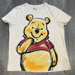 Disney Winnie the Pooh Cream Graphic Women’s T-Shirt Medium